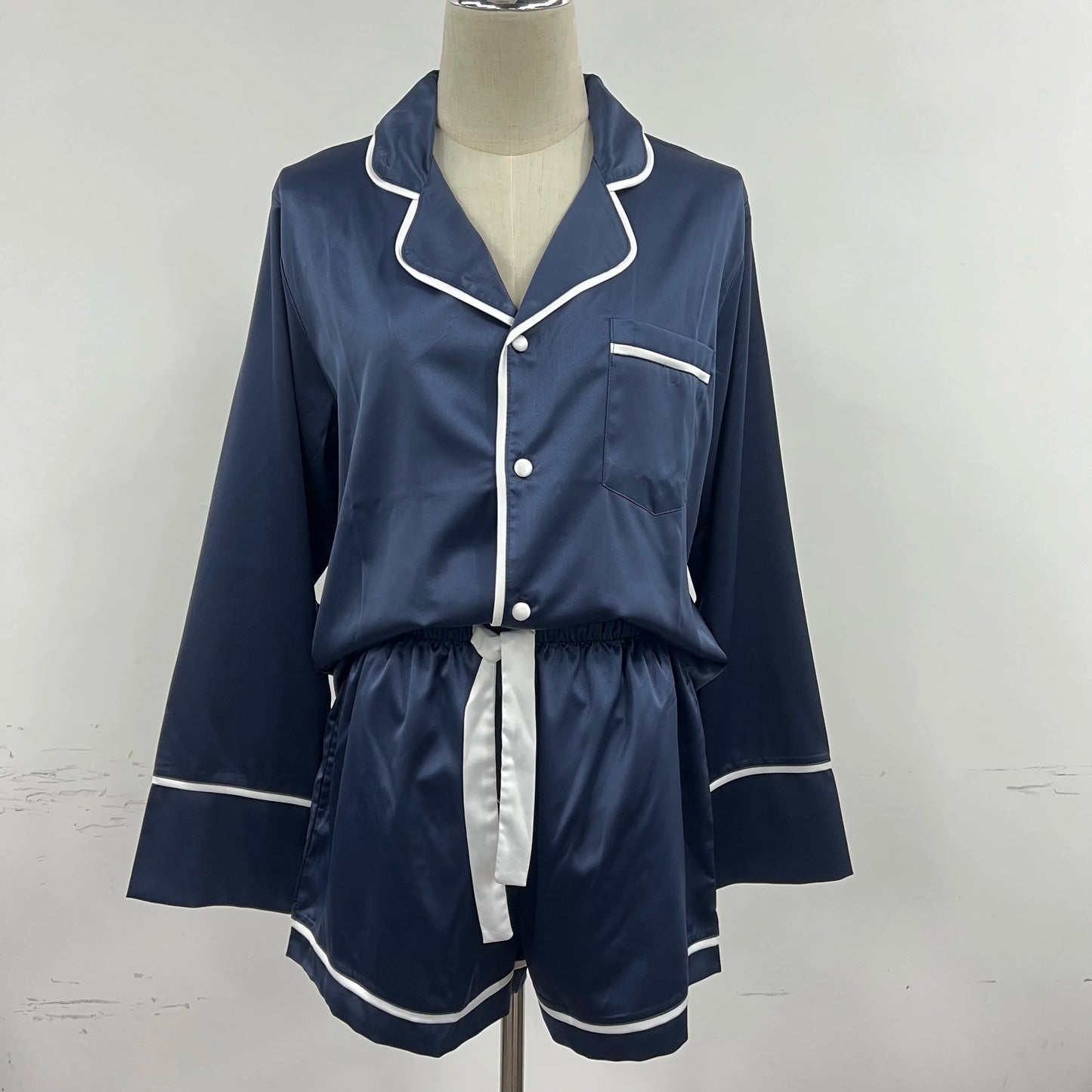 Luxury Sleep Lounge Wear Satin Sleepwear Personalize Long Sleeve Pajama Short Set Custom Women Pajamas