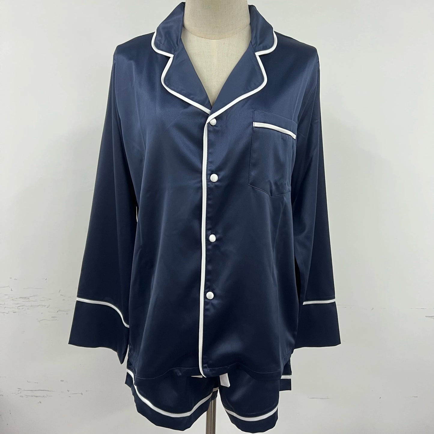 Luxury Sleep Lounge Wear Satin Sleepwear Personalize Long Sleeve Pajama Short Set Custom Women Pajamas