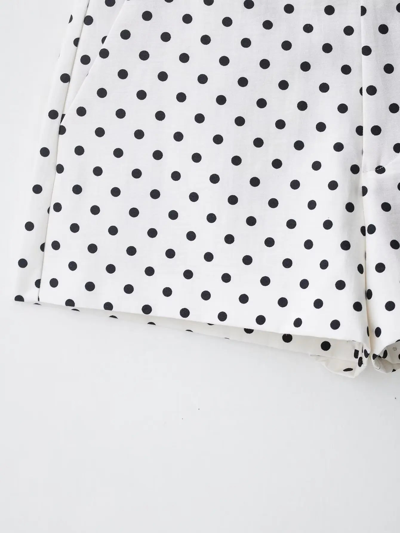 Woman Autumn Long Sleeves Turtleneck Zipper With Pockets Drawstring Casual Coats Women Fashion Polka Dot Printed Jacket