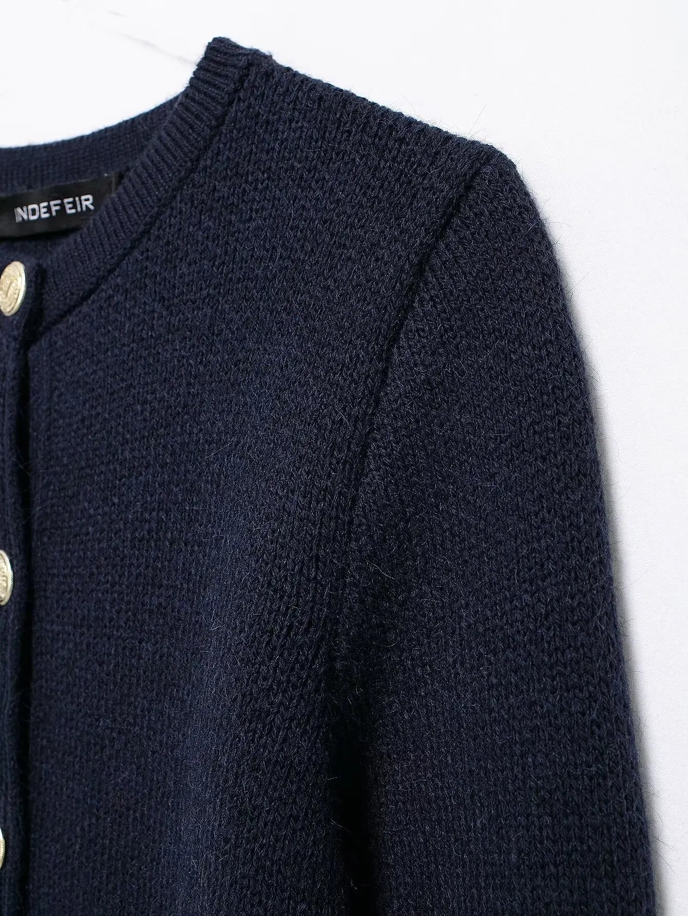 Women's Winter Slim Short Knitted Cardigan Jacket Retro Round Neck Gold Breasted Decoration Elegant Women's Casual Jacket