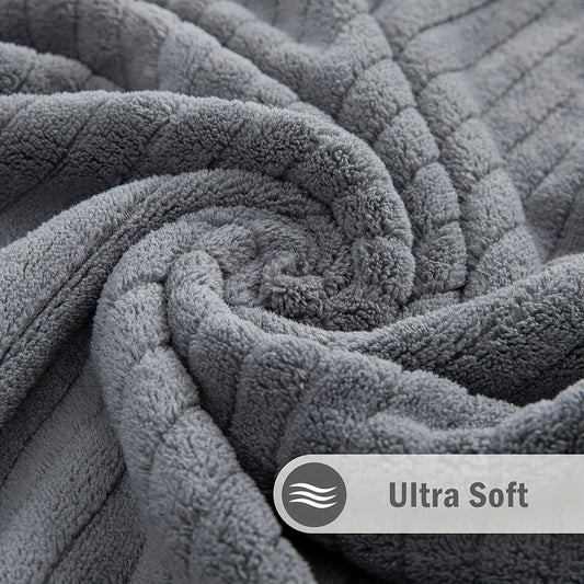 A set of two towels   one bath towel super soft, absorbent and odorless towels, essential as a bath towel in hotels, homes and g