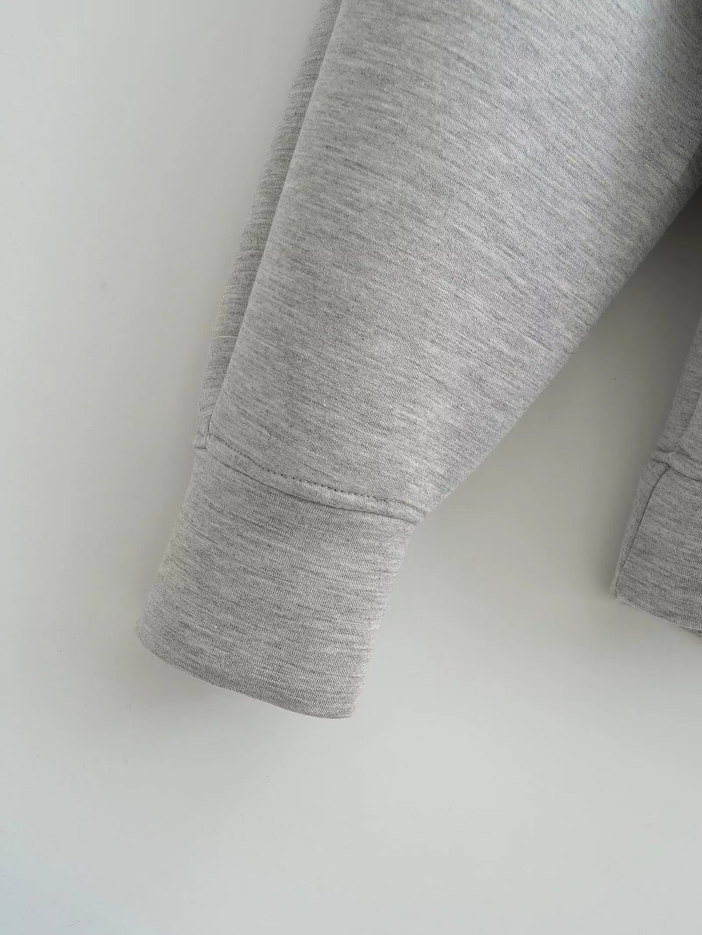 HH 2026 Casual Women's Soild Zipper Hoodie Long Sleeve Big Pocket Zipper Jacket With Hood Female Loose Outerwear Coat Tops
