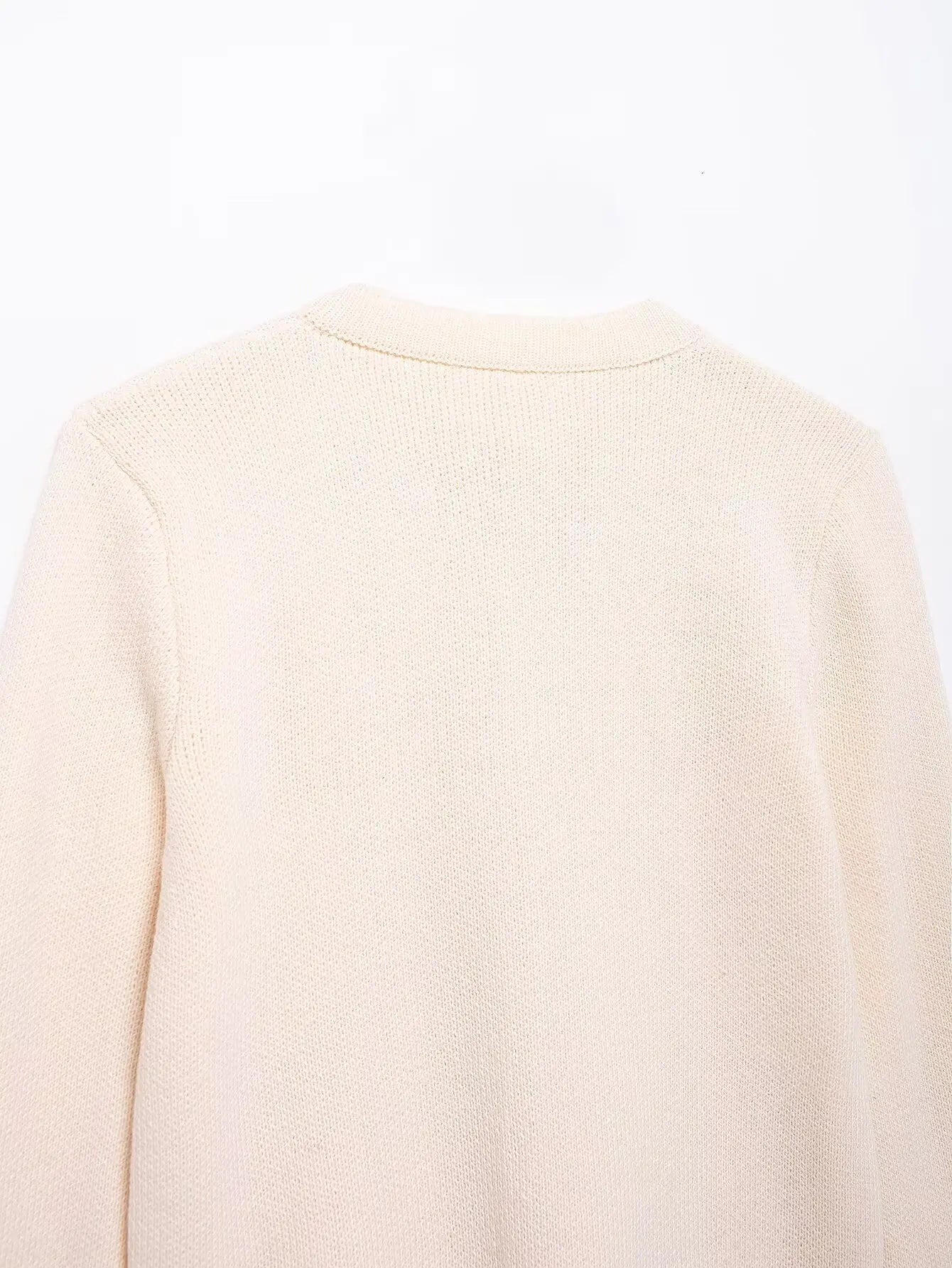 Women's Winter Slim Short Knitted Cardigan Jacket Retro Round Neck Gold Breasted Decoration Elegant Women's Casual Jacket