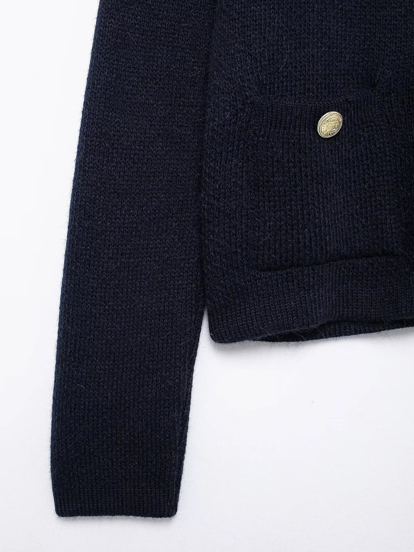 Women's Winter Slim Short Knitted Cardigan Jacket Retro Round Neck Gold Breasted Decoration Elegant Women's Casual Jacket