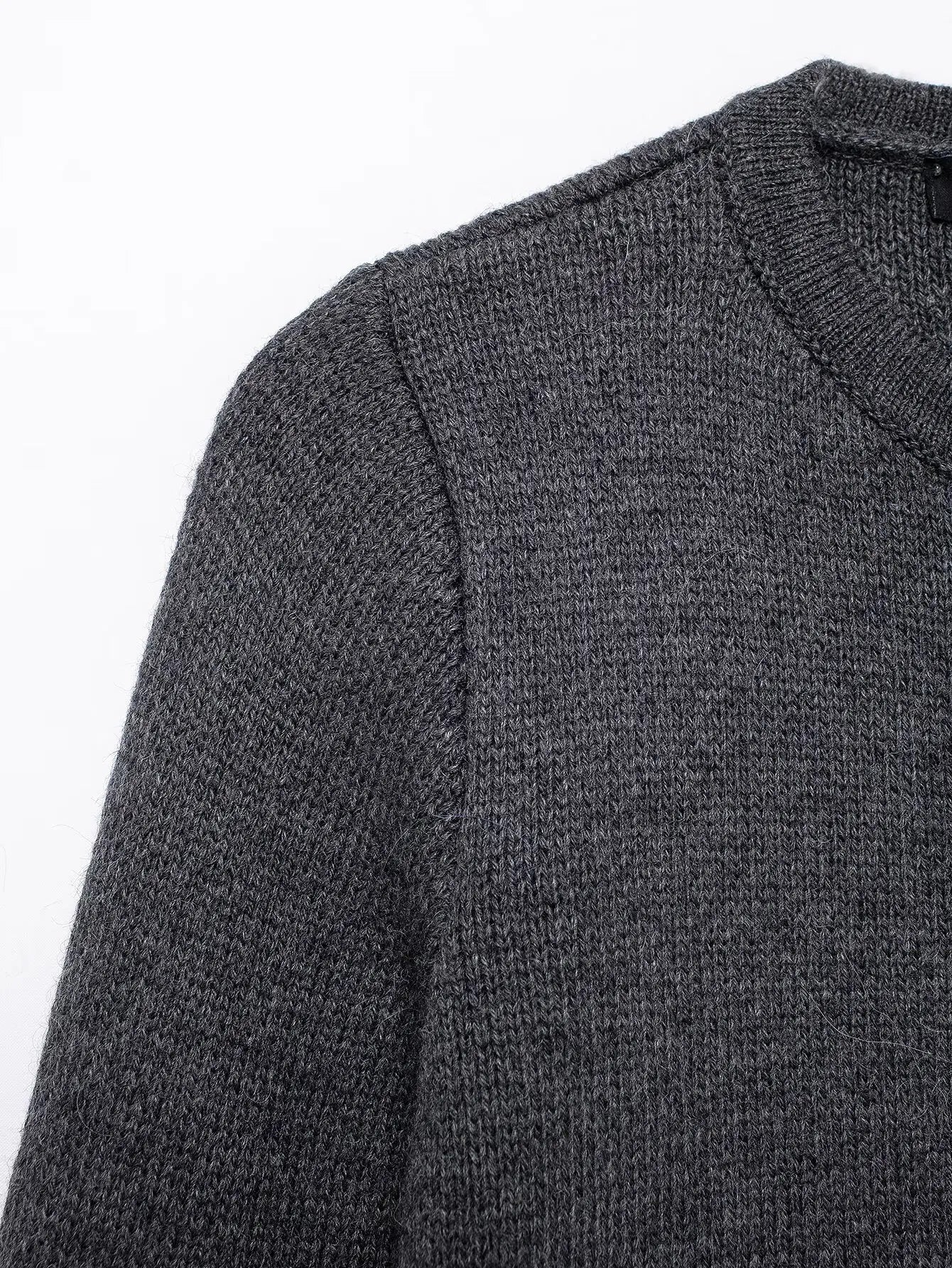 Women's Winter Slim Short Knitted Cardigan Jacket Retro Round Neck Gold Breasted Decoration Elegant Women's Casual Jacket