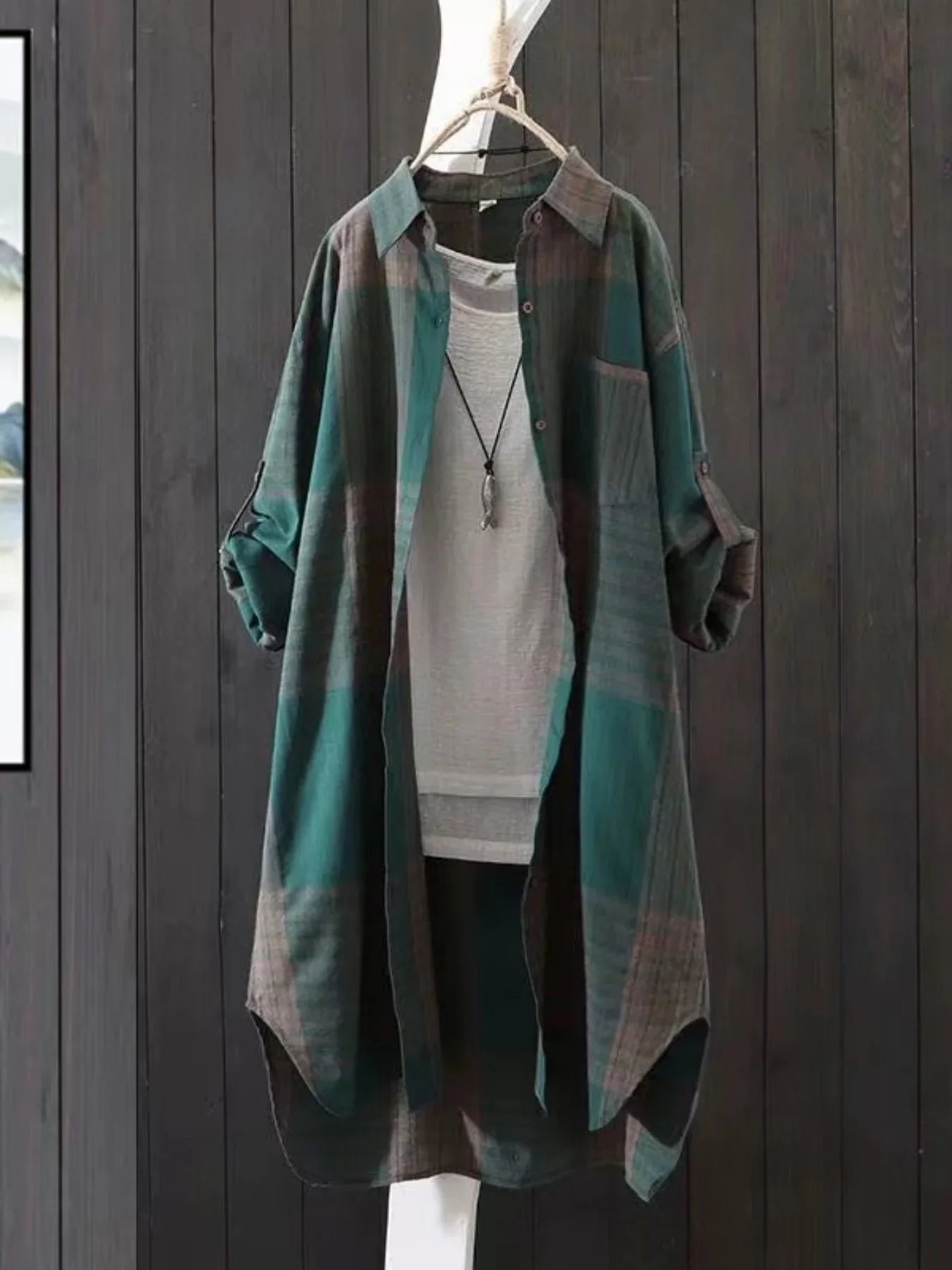 New Women's Casual Fashion blouse temperament popular Shirt Plaid Lapel Loose Button Cardigan Top Suitable For Spring And Autumn