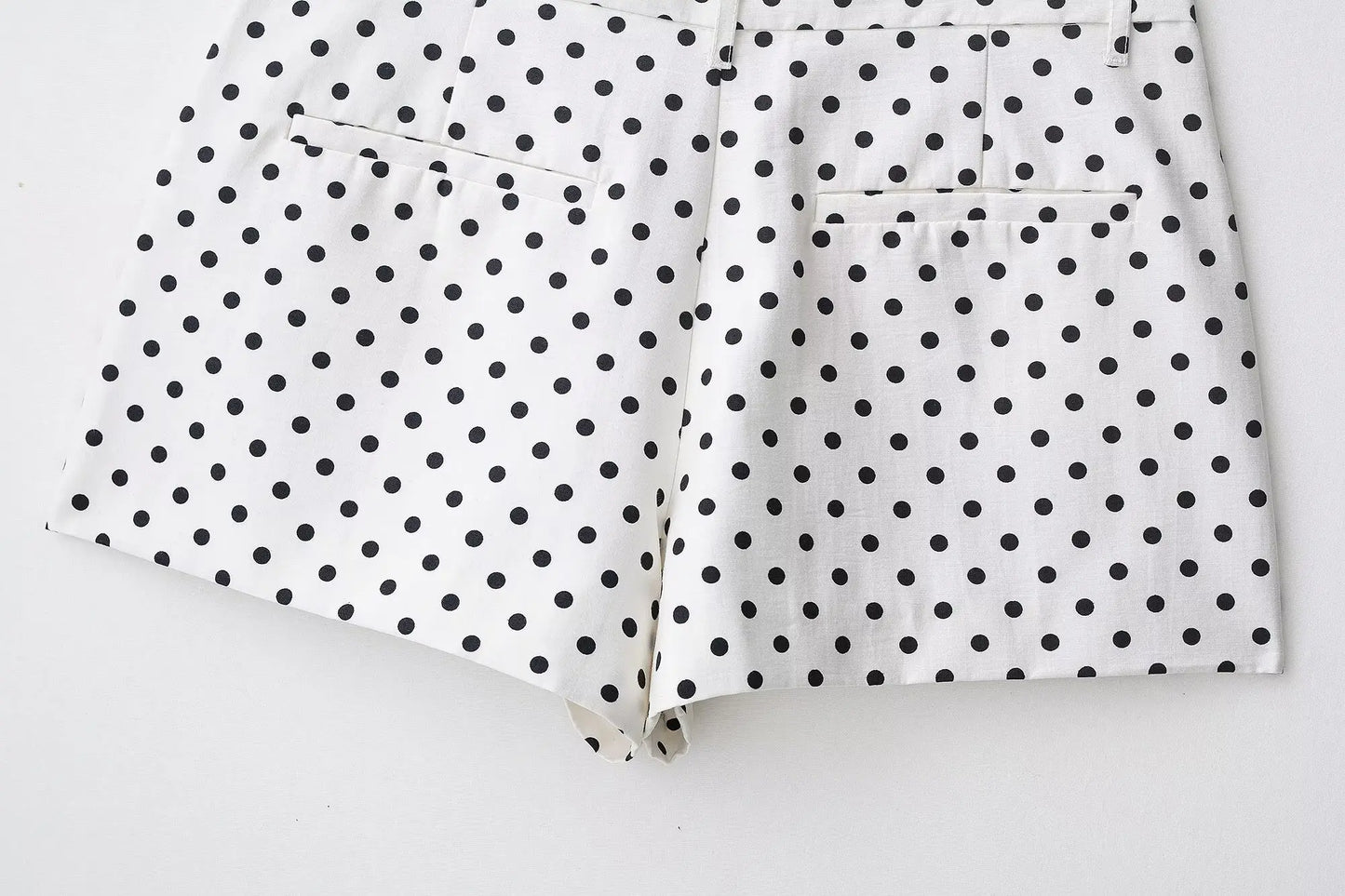Woman Autumn Long Sleeves Turtleneck Zipper With Pockets Drawstring Casual Coats Women Fashion Polka Dot Printed Jacket