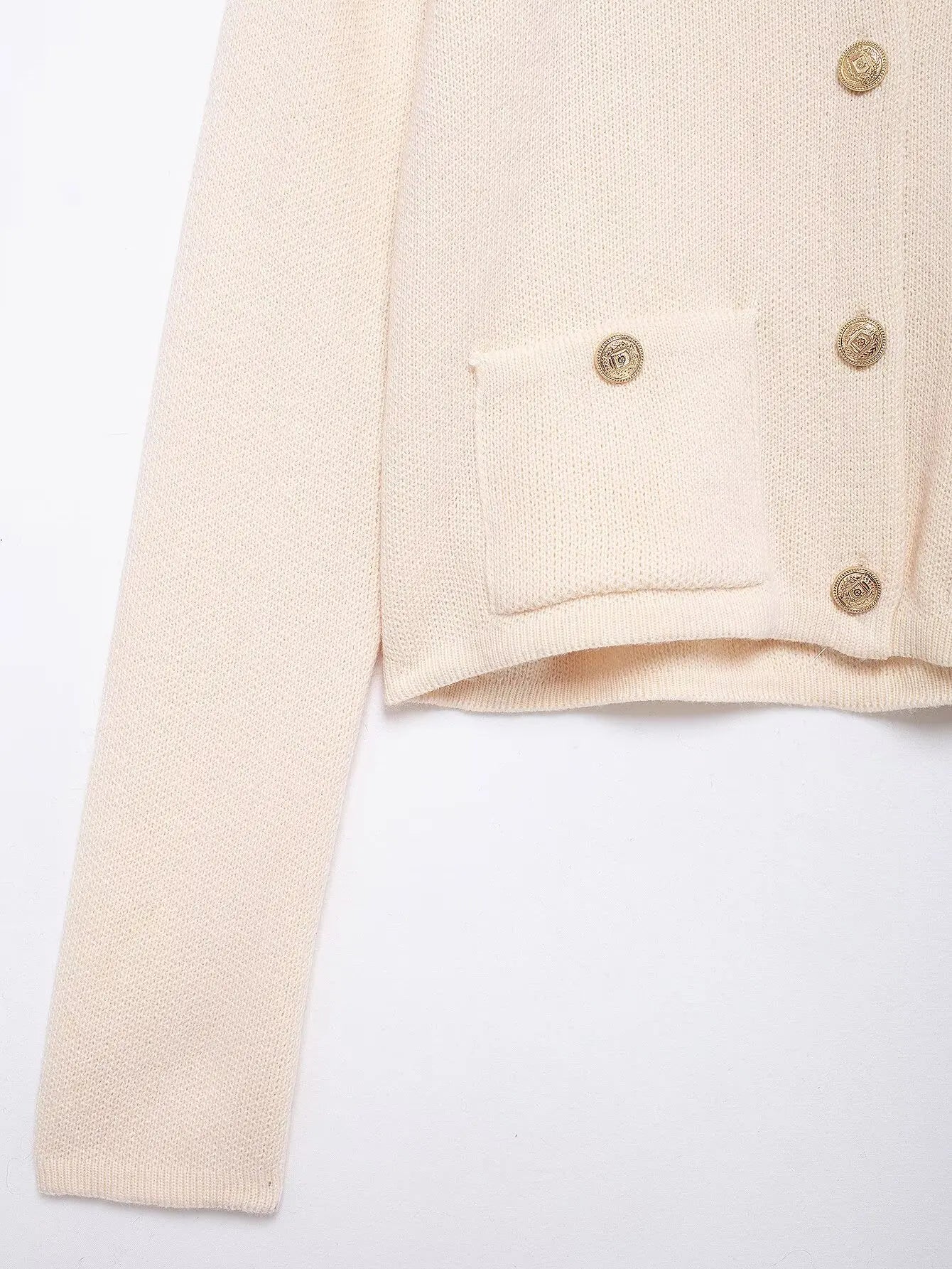 Women's Winter Slim Short Knitted Cardigan Jacket Retro Round Neck Gold Breasted Decoration Elegant Women's Casual Jacket