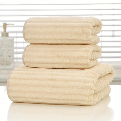 A set of two towels   one bath towel super soft, absorbent and odorless towels, essential as a bath towel in hotels, homes and g