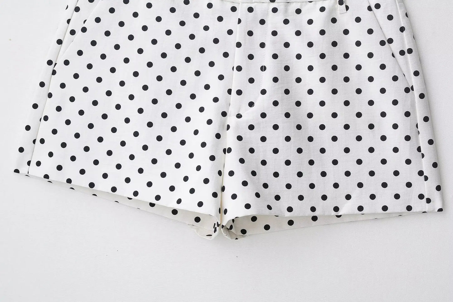 Woman Autumn Long Sleeves Turtleneck Zipper With Pockets Drawstring Casual Coats Women Fashion Polka Dot Printed Jacket