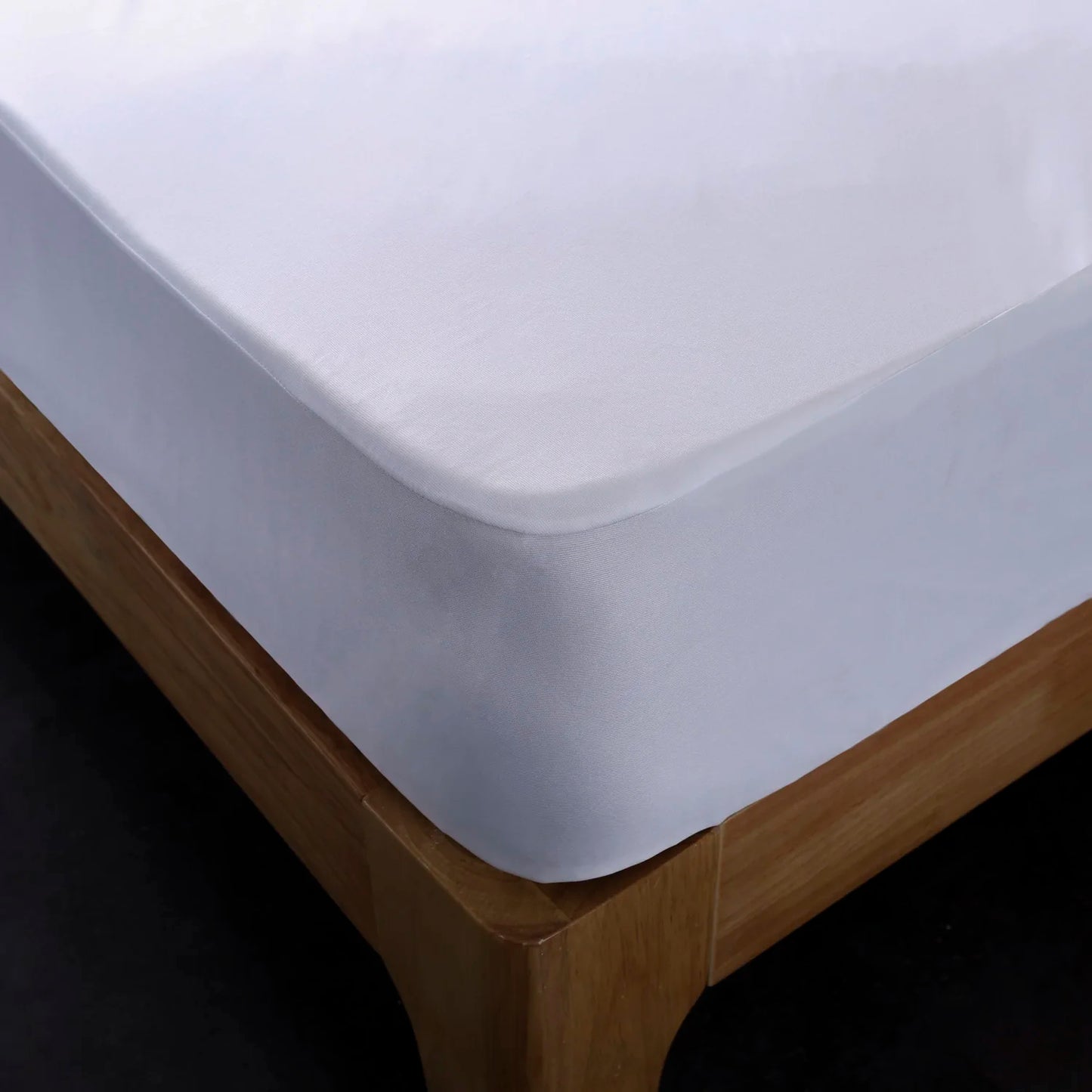 Smooth Mattress Protector Fitted Sheet Water proof Mattress Cover Anti Mites & Washable  Bed Protector
